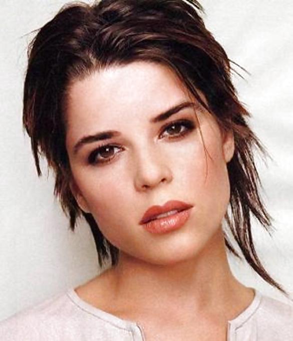 Neve Campbell #36294086