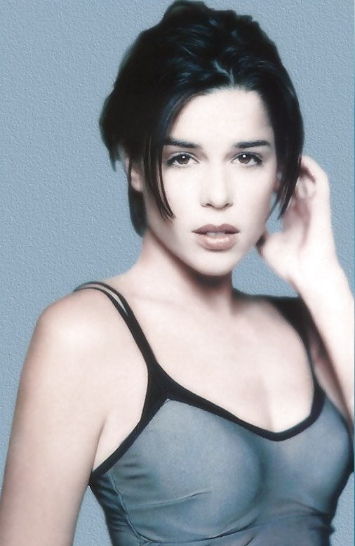 Neve Campbell #36294090
