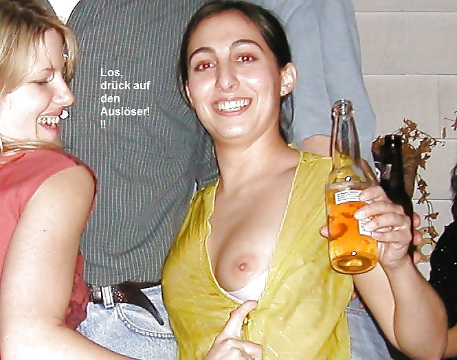 Captions No.16 #28491496