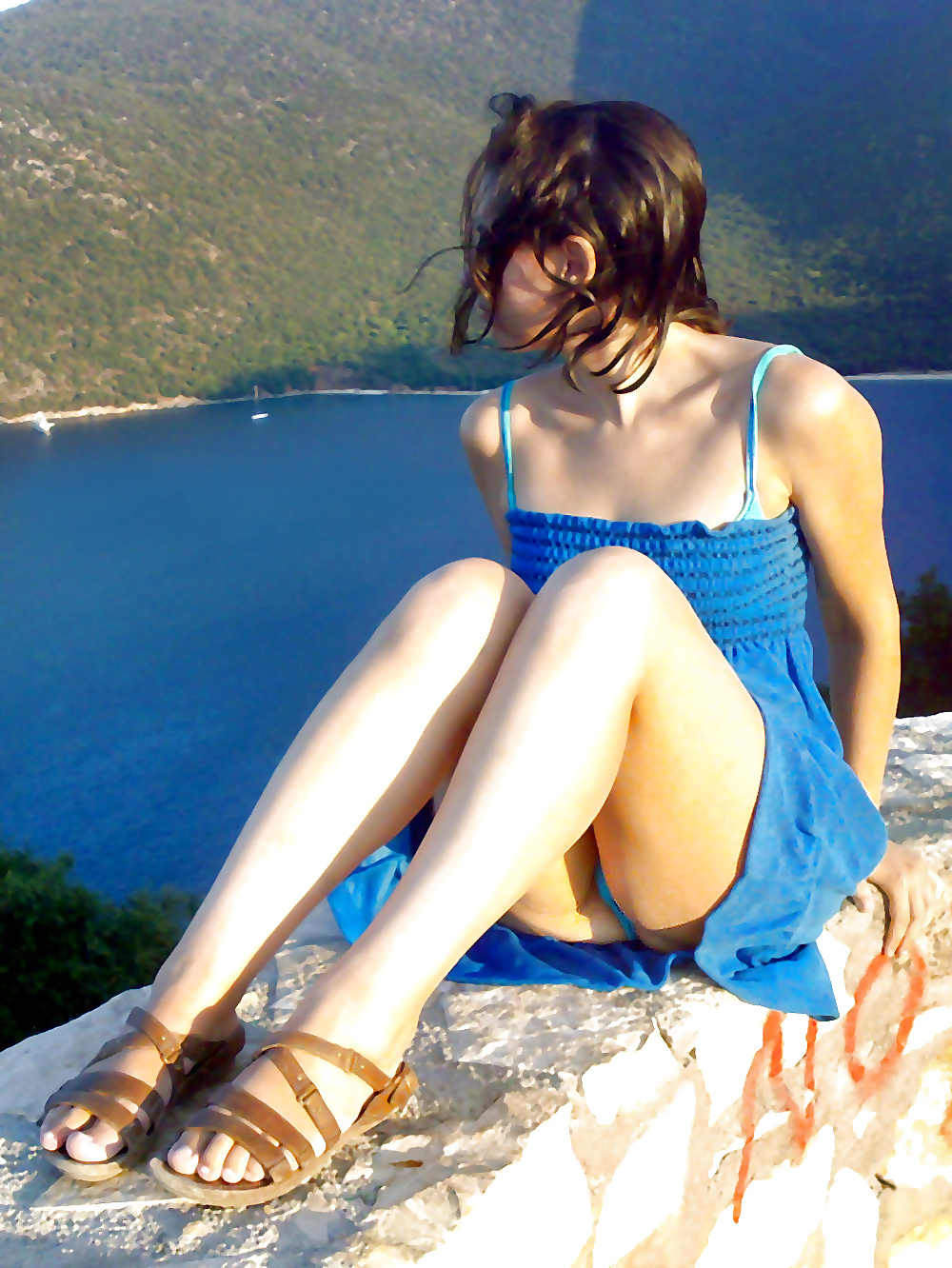572. Helen S #39827478