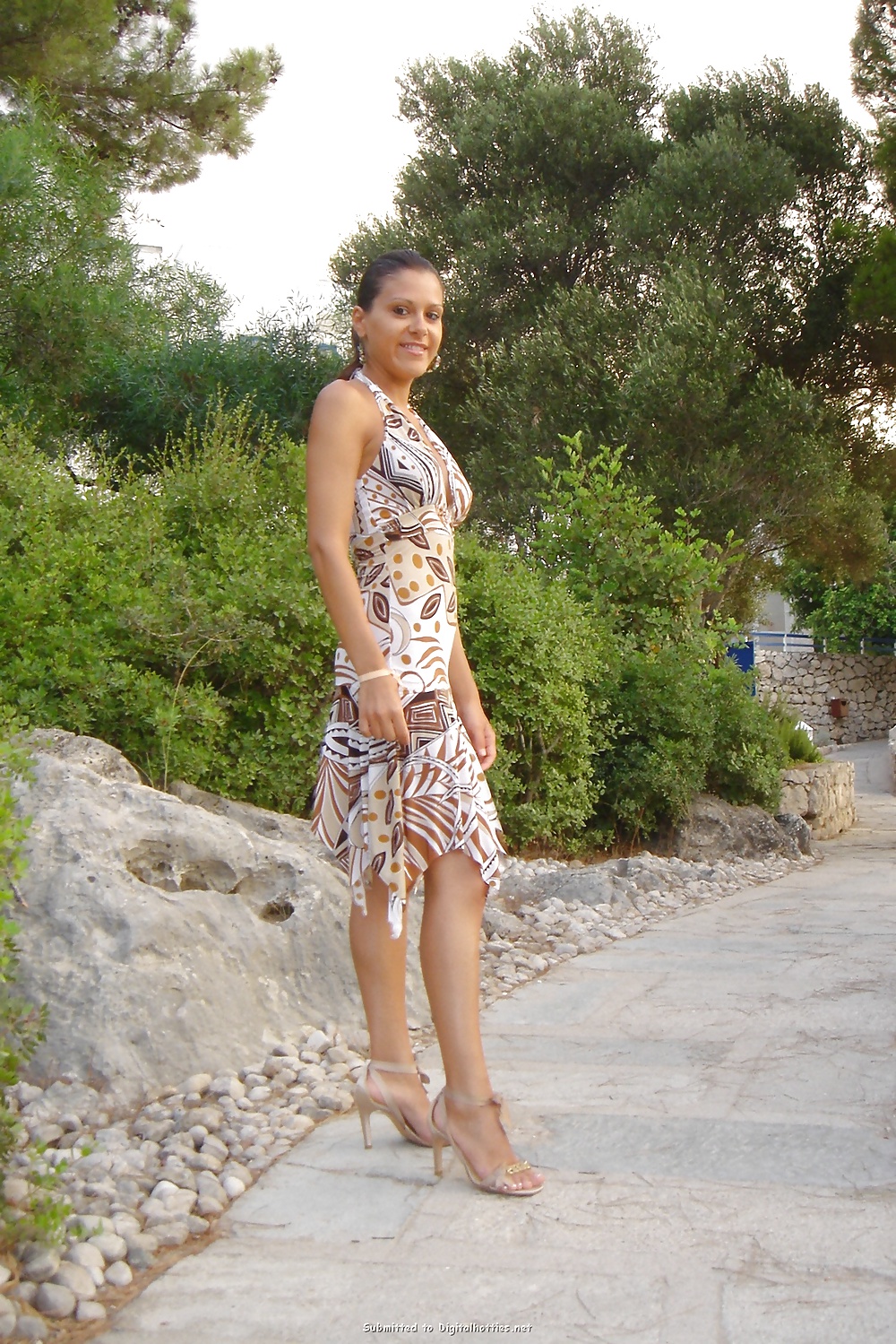 Absolut huebsche suedlaenderin
 #28140825