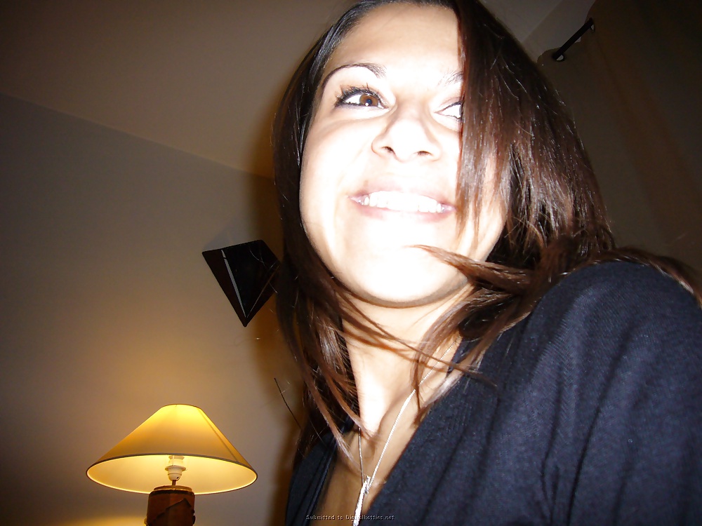 Absolut huebsche suedlaenderin
 #28140868