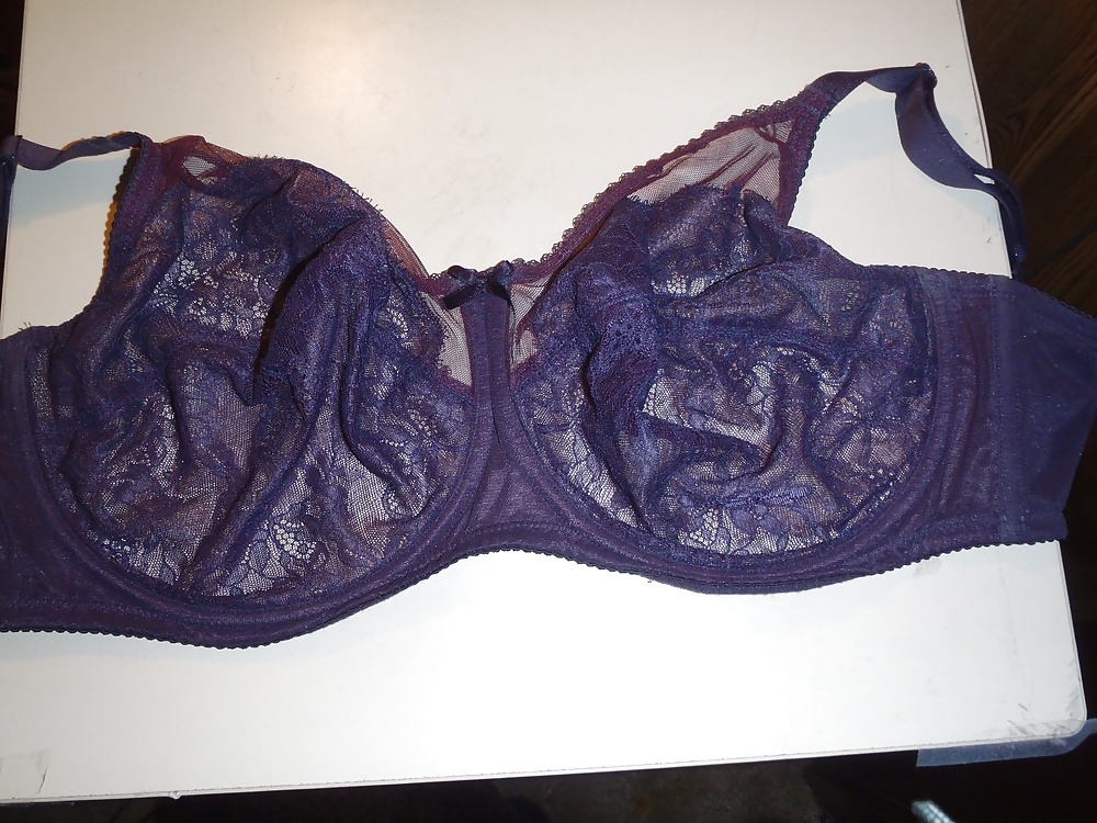 Used G cup bras #28743357