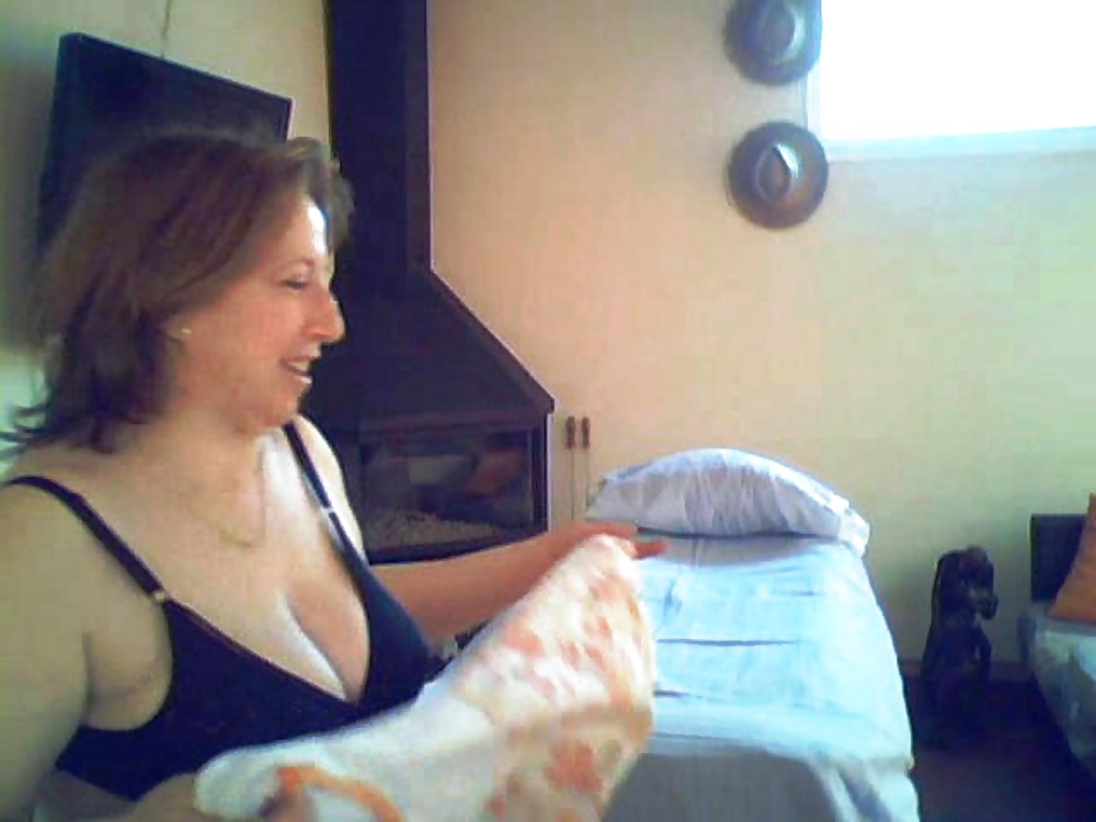 チョコナ 
 #34985330