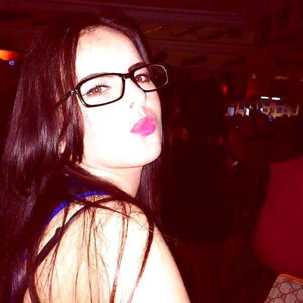 Roukia la grosse pute d'agadir est de retour
 #32806823