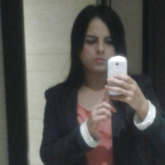 Roukia la grosse pute d'agadir est de retour
 #32806834
