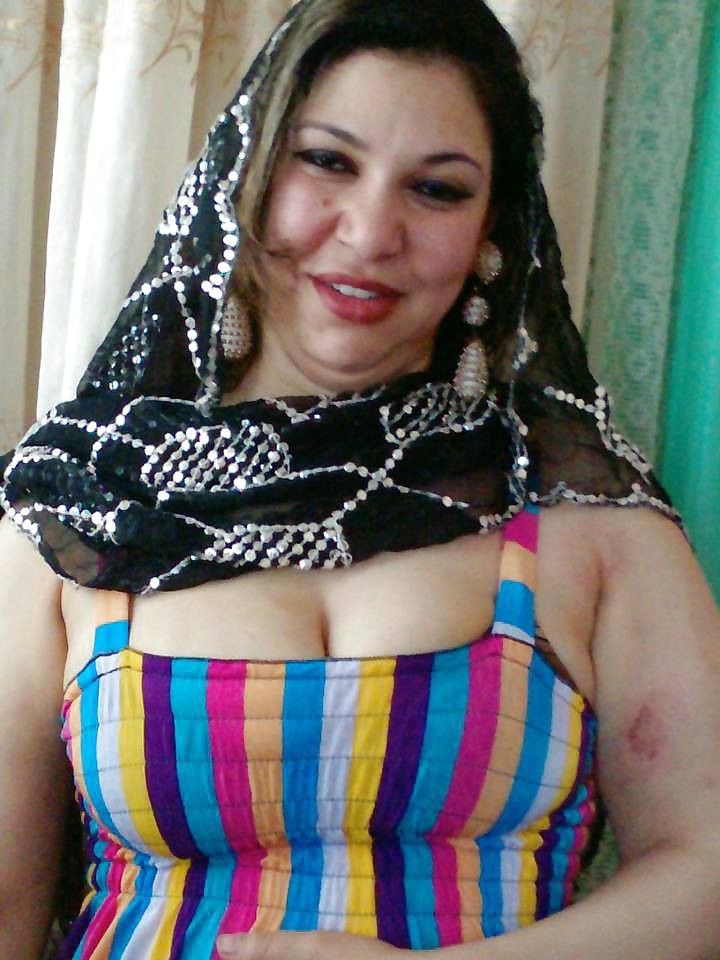 Sexy bbw  arab show  #24245681