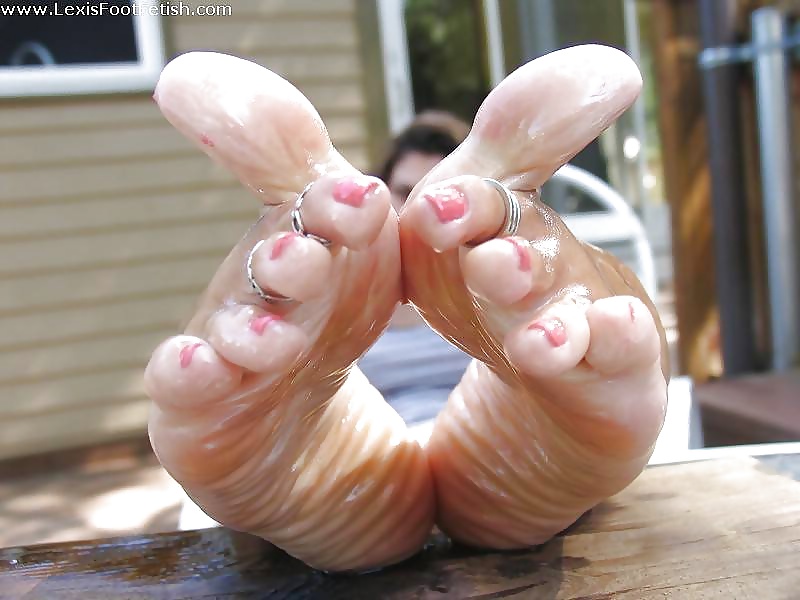 Sexy Lexi Feet Stinks So Bad I Love It  #32276434