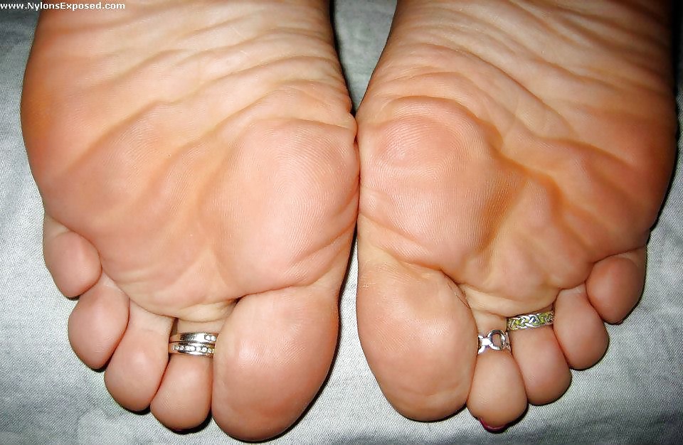 Sexy Lexi Feet Stinks So Bad I Love It  #32276513