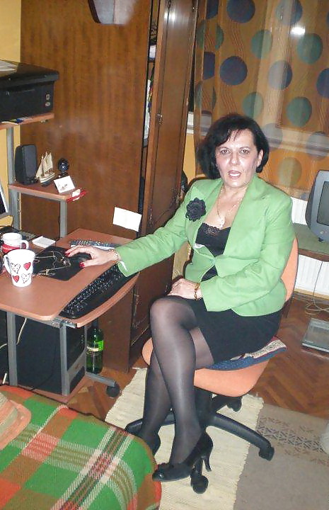 Putas maduras
 #24437407