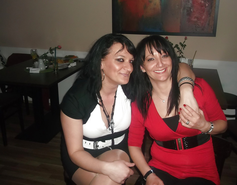 Putas maduras
 #24437448