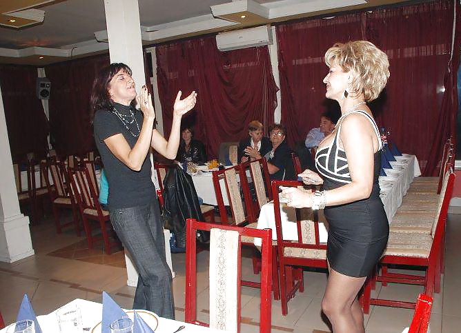 Putas maduras
 #24437458