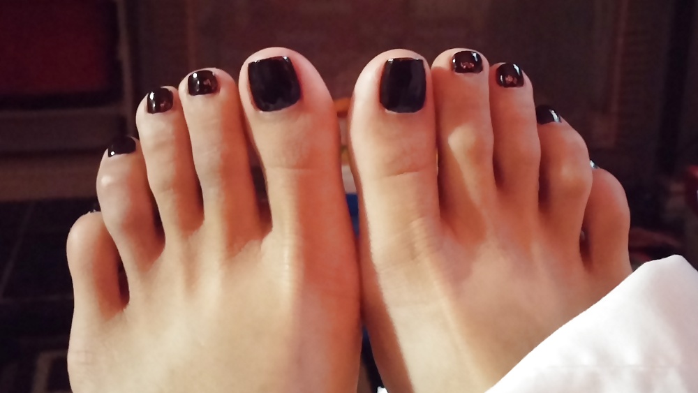 Sexy feet and toes #33736592