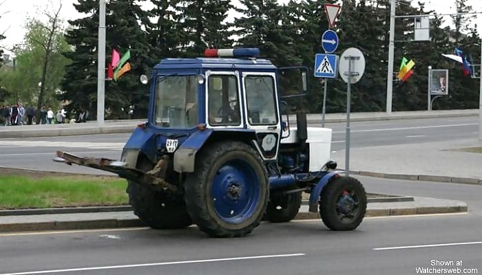 Interessanti auto della polizia (non nudo - solo divertente)
 #40112742