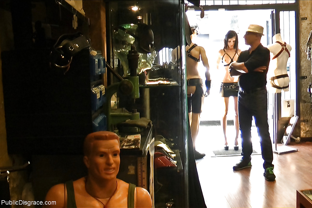 Desgracia pública carol vega
 #30581790