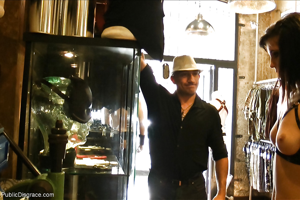 Desgracia pública carol vega
 #30581796