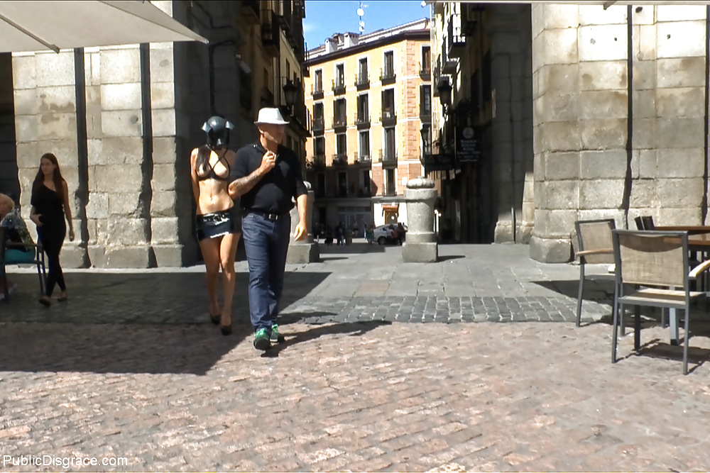 Desgracia pública carol vega
 #30581846