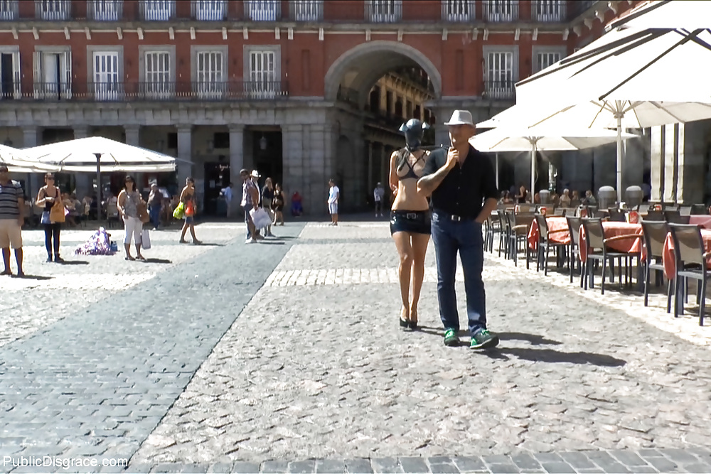 Desgracia pública carol vega
 #30581856