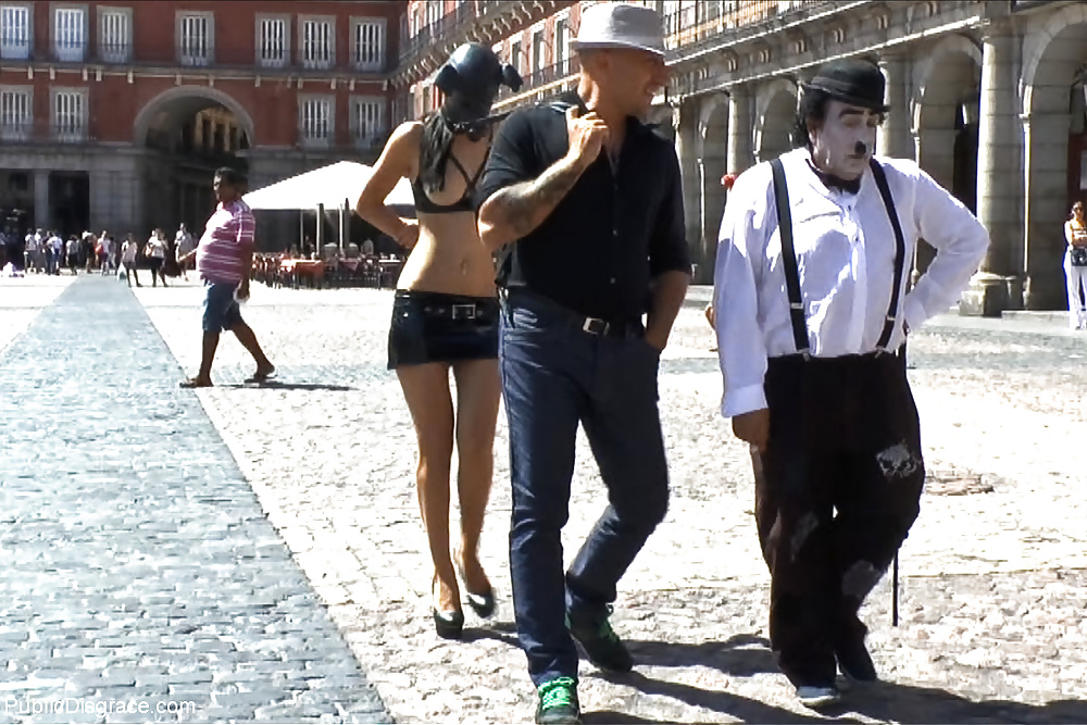 Desgracia pública carol vega
 #30581889