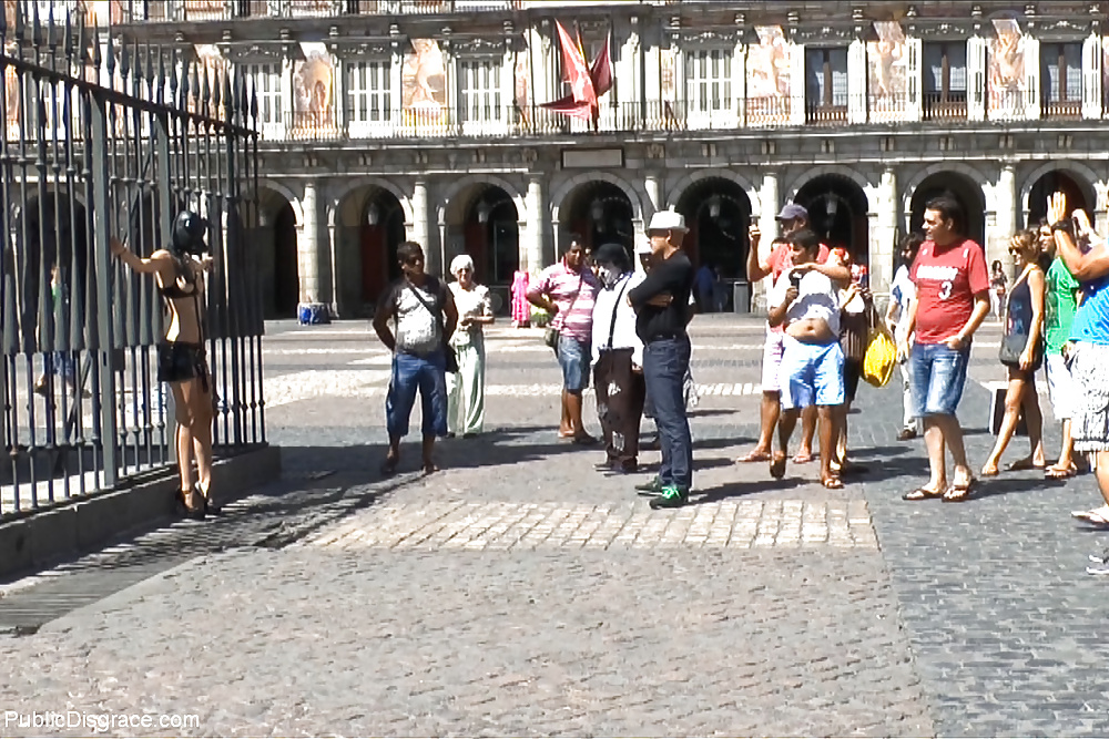 Desgracia pública carol vega
 #30581942