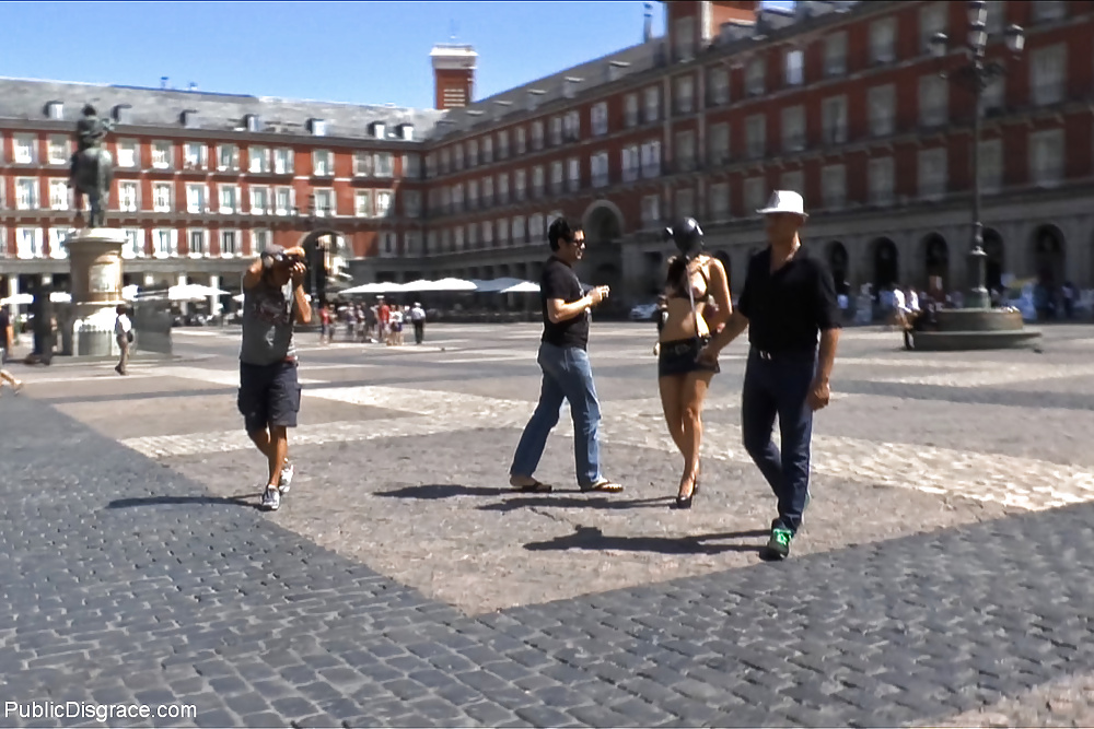 Desgracia pública carol vega
 #30582041