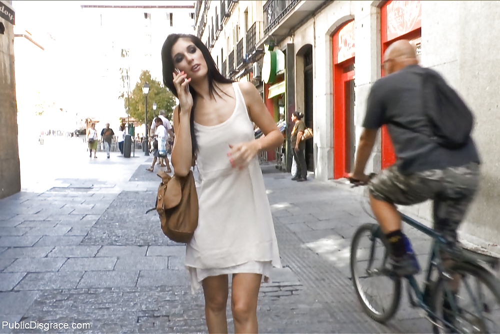 Desgracia pública carol vega
 #30582094