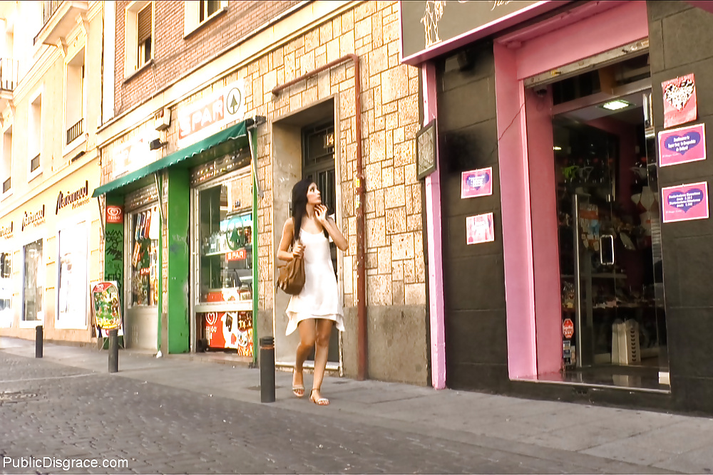 Desgracia pública carol vega
 #30582116