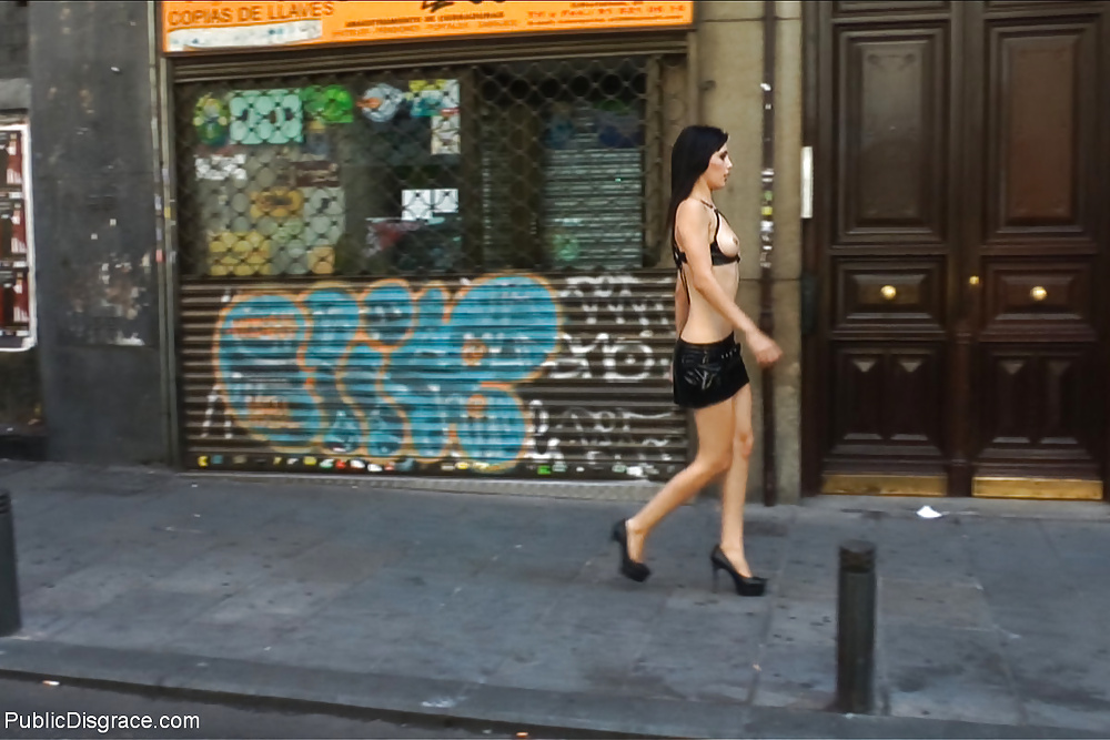 Desgracia pública carol vega
 #30582296