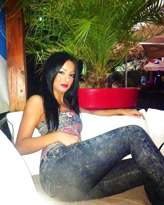 Fille Romanian: Alexis #25035488