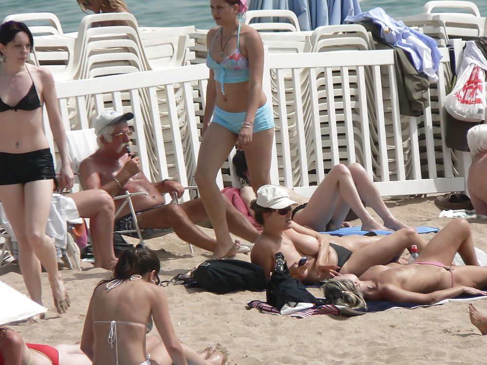 The beach 206
 #37409654
