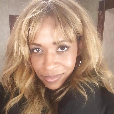 Rey de las reinas estrella merrin dungey
 #40710906