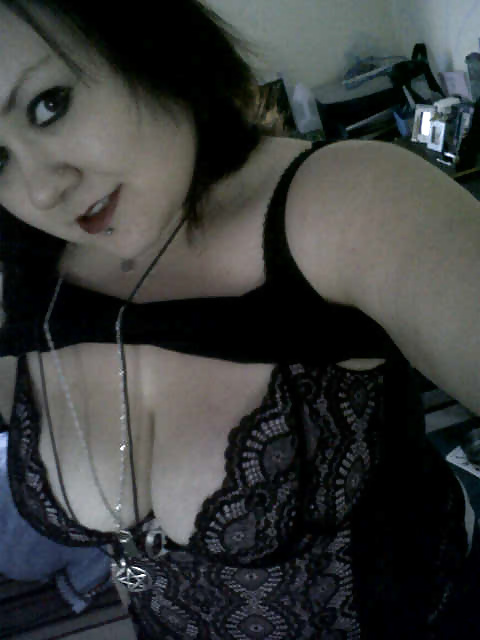 TITZILLA from Coventry BRITISH #30393152