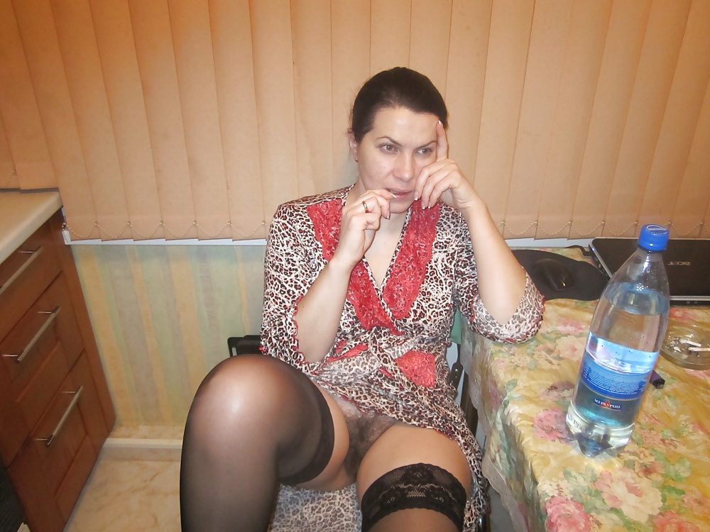 リアル、アマチュア写真 ロシアの毛深い女性たち
 #31482972