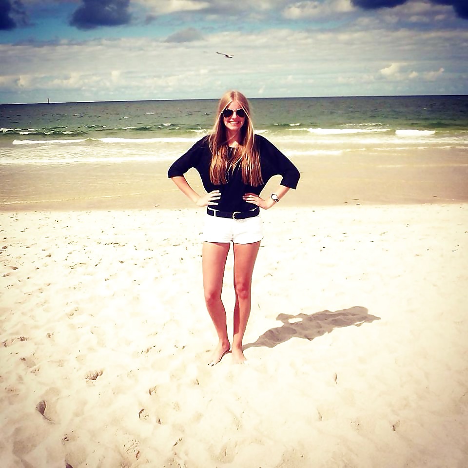 Facebook teenschlampe 
 #27673675