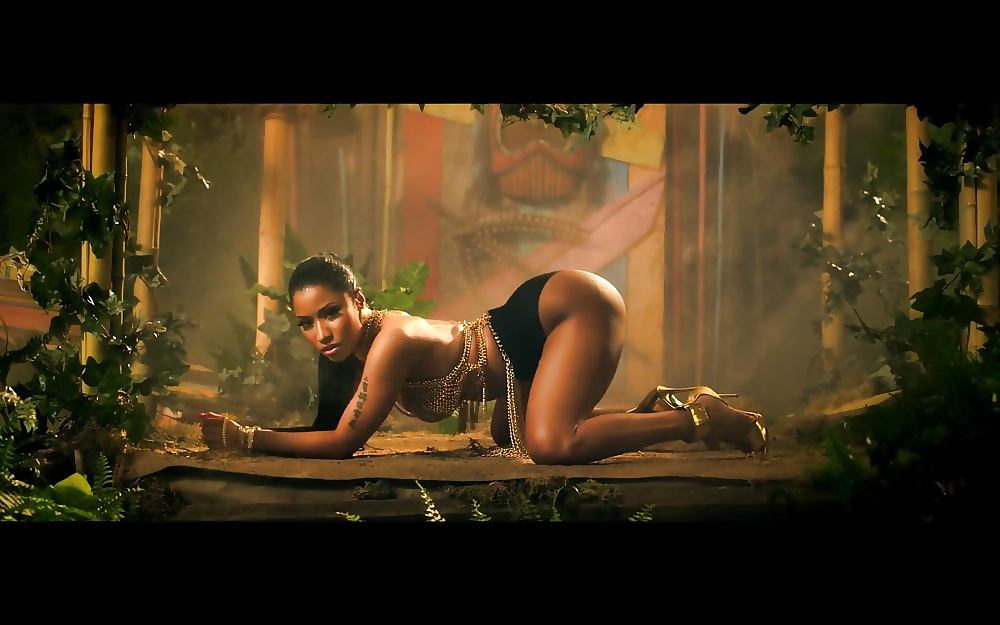 Nicki minaj anaconda video musicale pics
 #32901093