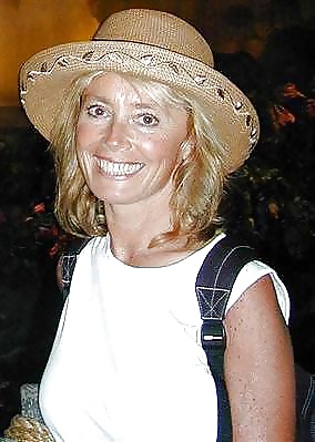 Esposas al azar
 #29075890