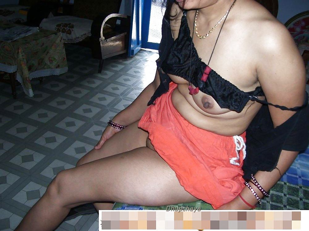 SHE IS INDIAN HOUSE WIFE AND LOOKI HER HOT BODY #24161073