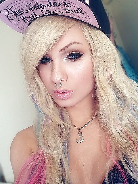 Traps and Trannys #27571503