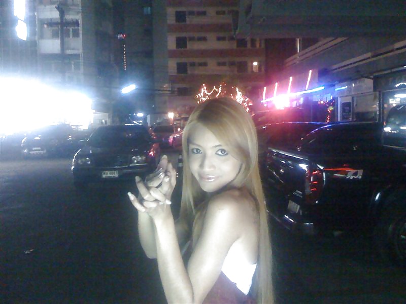 Bangkok Ladyboy Vivian #25602201