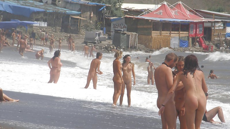Fotos de vacaciones nudistas de varios países 
 #39277961