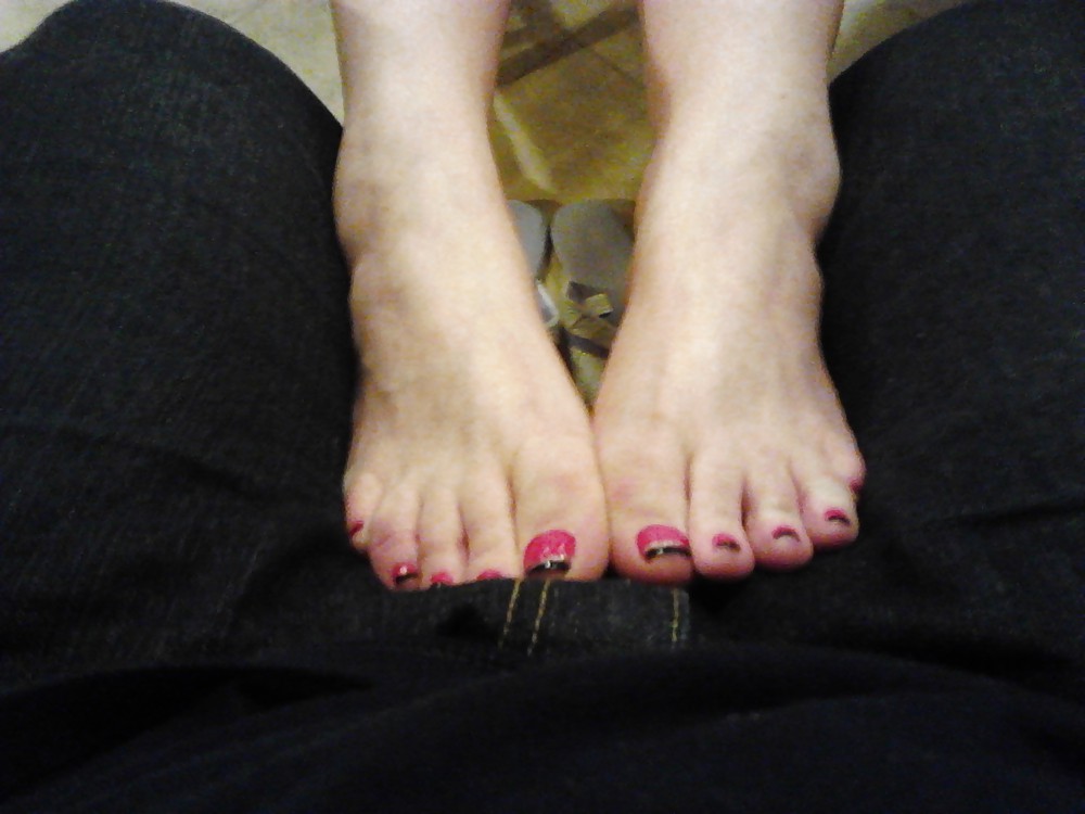 Más fotos de pies pedicurados
 #36757242