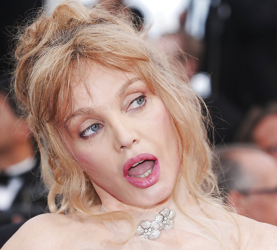 Arielle Dombasle french actrice chanteuse #39595812