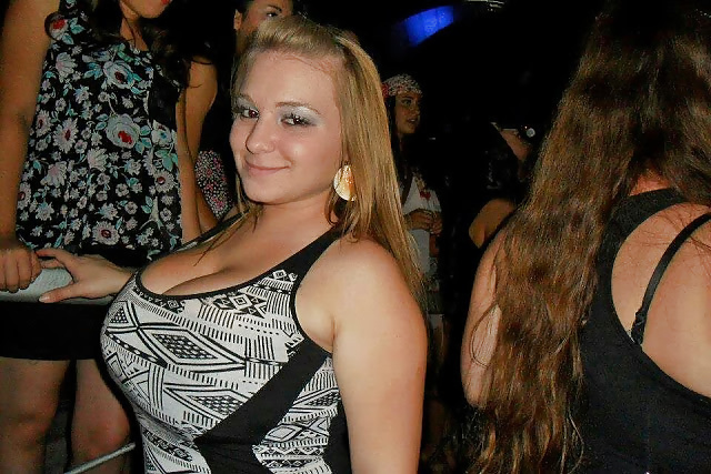 Pechugona amatuer 31
 #35063959