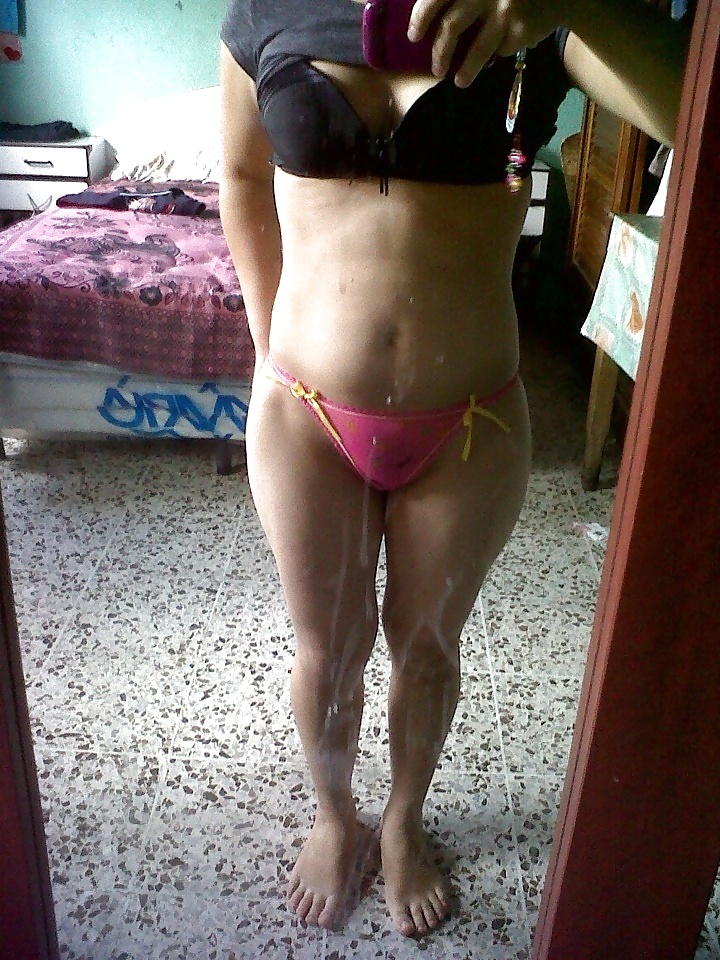 My ensenando todo frente al espejo #31700338