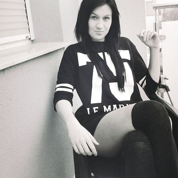 ラトビアの女の子たち...
 #28993688