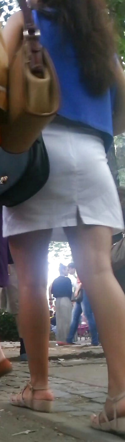 Spy sexy brunette teens skirt and feet romanian #38897354