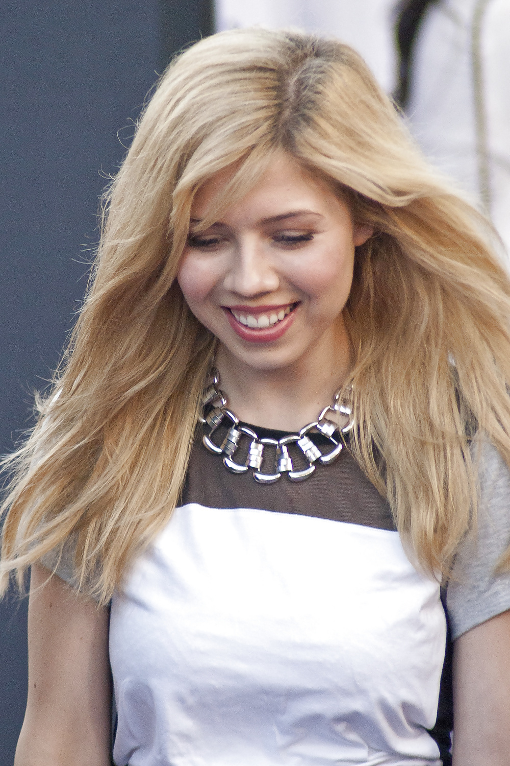 Jennette
 #27849035