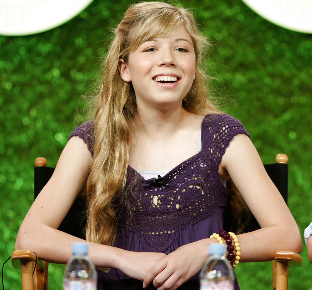 Jennette
 #27849054
