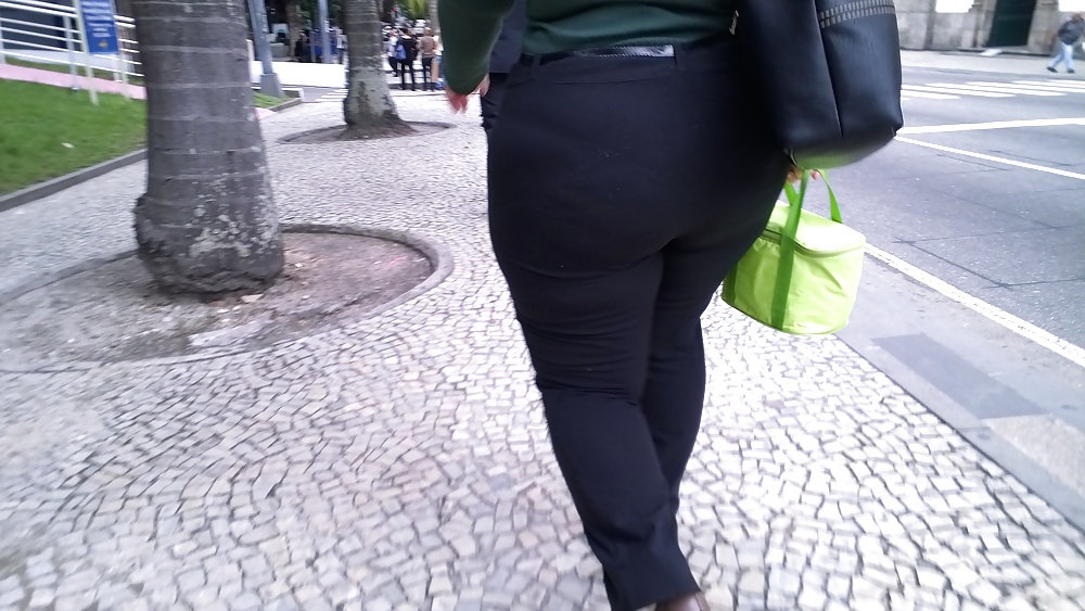 Gran culo enorme celullita brasileña joven gorda
 #33236569