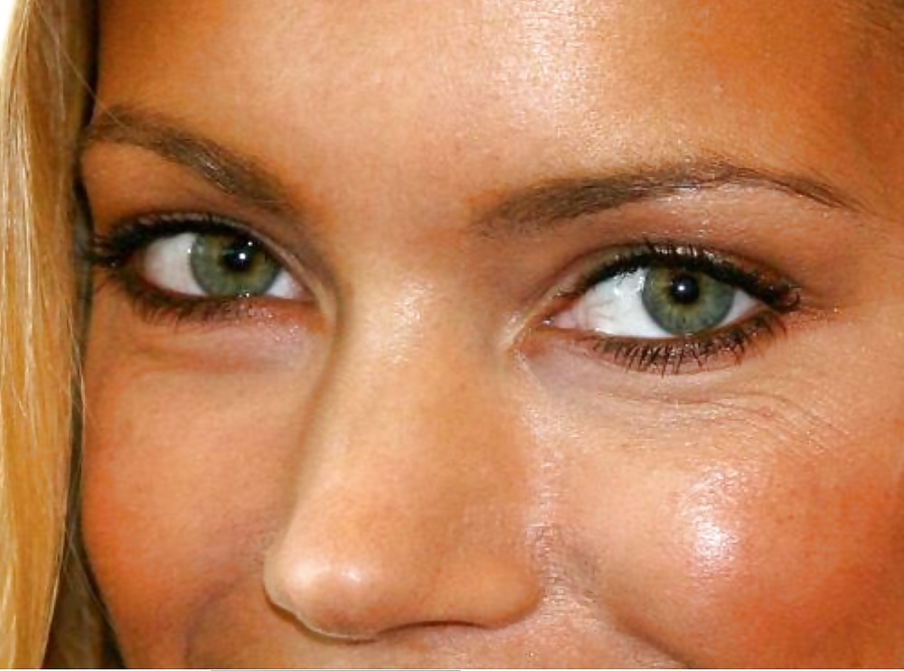 Celebrity eyes #36031066